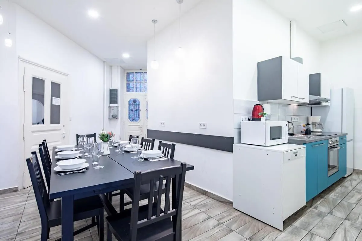 Ultra Central Friendly Studio Budapešť