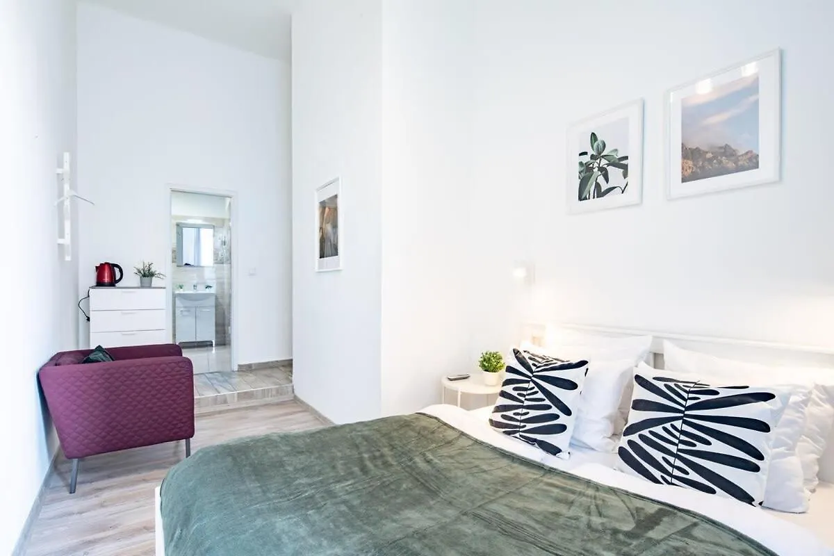 Ultra Central Friendly Studio Budapest