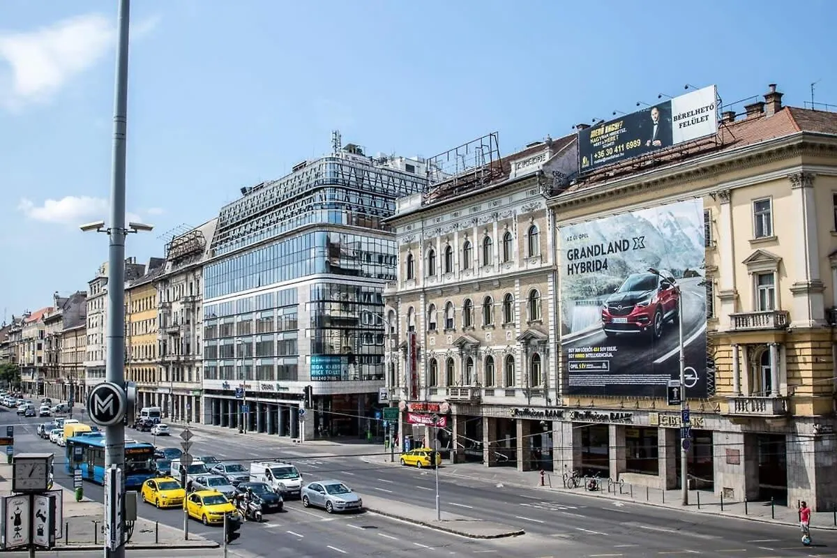 Ultra Central Friendly Studio Budapest 0*,  Hungary